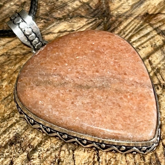 Beautiful Peach Moonstone Pendant 2” - Picture 4 of 13